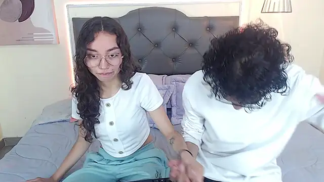 Snapshot of Lubli_thodez chatting on April 30, 2026, 2:01 pm Lubli thodez online show from April 30, 2026, 2:01 pm