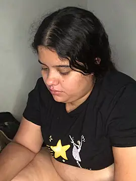 Snapshot of EliVanegas chatting on May 1, 2026, 12:37 am EliVanegas online show from May 1, 2026, 12:37 am