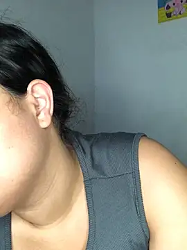 Snapshot of EliVanegas chatting on May 11, 2026, 1:00 am EliVanegas online show from May 11, 2026, 1:00 am