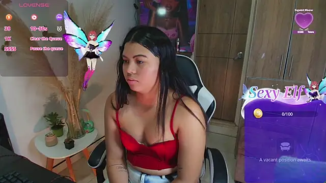 Mia isabella   online show from May 7, 2026, 3:39 pm
