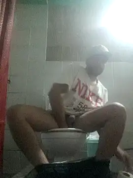 Snapshot of Parejas-2026 chatting on May 15, 2026, 10:06 pm Parejas-2026 online show from May 15, 2026, 10:06 pm