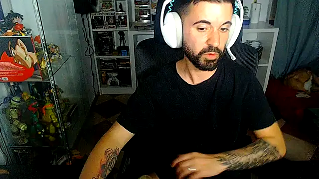 Snapshot of chiquitoconsecreto chatting on May 15, 2026, 7:43 pm chiquitoconsecreto online show from May 15, 2026, 7:43 pm