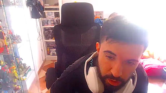 Snapshot of chiquitoconsecreto chatting on May 17, 2026, 2:02 pm chiquitoconsecreto online show from May 17, 2026, 2:02 pm