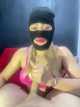 Hotkatii online show from May 11, 2026, 5:24 am