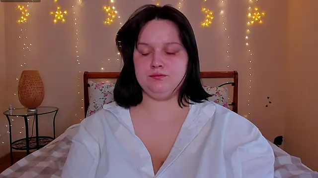 Snapshot of Blossom_Soniya chatting on May 2, 2026, 1:43 am Blossom Soniya online show from May 2, 2026, 1:43 am