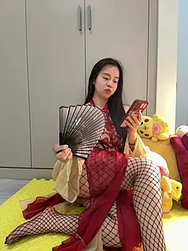 NiNa5203 online show from May 10, 2026, 1:49 pm