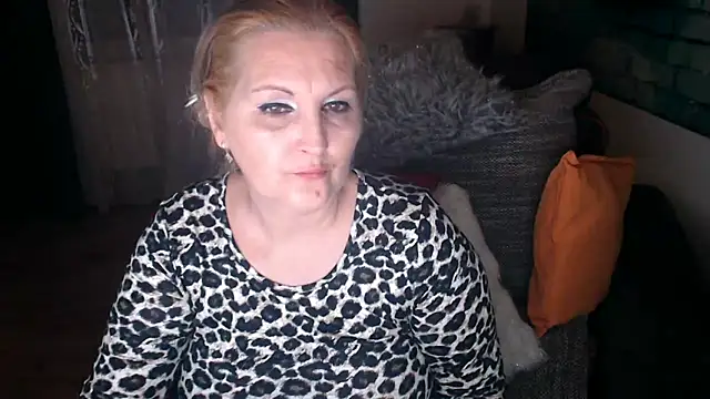 Divineblond online show from February 1, 2025, 10:55 pm