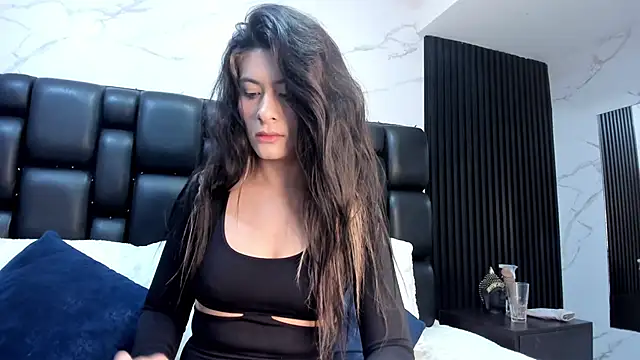 AshleyyHall online show from May 14, 2026, 12:50 am