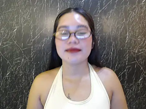 Snapshot of ur_prettychelsie chatting on April 27, 2026, 9:35 pm ur prettychelsie online show from April 27, 2026, 9:35 pm