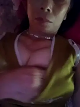 Ari-Na9 online show from April 28, 2026, 5:01 am