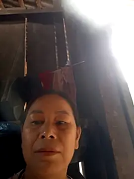 Ari-Na9 online show from May 2, 2026, 2:38 am