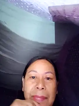Ari-Na9 online show from May 12, 2026, 7:33 pm