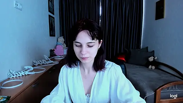 Snapshot of MiniLysii chatting on May 13, 2026, 5:38 am MiniLysii online show from May 13, 2026, 5:38 am