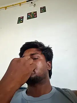 Snapshot of Gujju_here chatting on April 24, 2026, 1:52 am Gujju here online show from April 24, 2026, 1:52 am