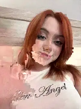 CassieCuteees online show from May 7, 2026, 8:25 pm