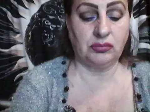 Snapshot of LoaqLovew chatting on May 5, 2026, 7:27 am LoaqLovew online show from May 5, 2026, 7:27 am