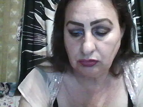 Snapshot of LoaqLovew chatting on May 24, 2026, 9:03 am LoaqLovew online show from May 24, 2026, 9:03 am