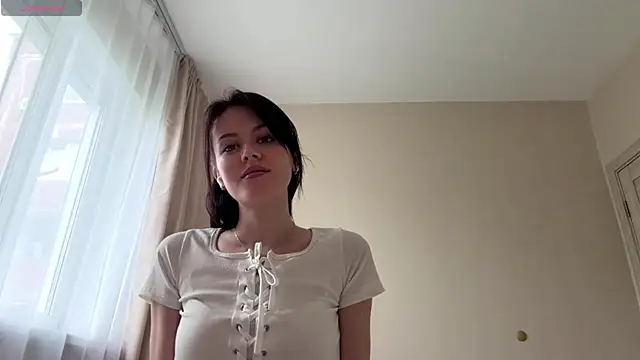 Snapshot of YourChristine chatting on May 13, 2026, 7:39 am YourChristine online show from May 13, 2026, 7:39 am