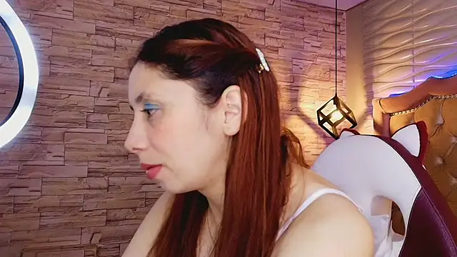stephaniesun  online show from May 4, 2026, 12:12 pm