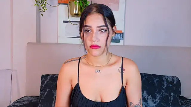 CuteWofy  online show from May 6, 2026, 7:08 pm