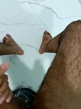 IndianMan0102 online show from May 11, 2026, 5:24 am