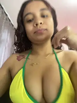 KITTY914 online show from May 17, 2026, 12:56 pm