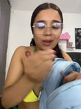 KITTY914 online show from May 29, 2026, 9:35 pm