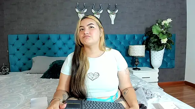 Snapshot of SabrinaMaddox chatting on May 29, 2026, 2:48 pm SabrinaMaddox online show from May 29, 2026, 2:48 pm