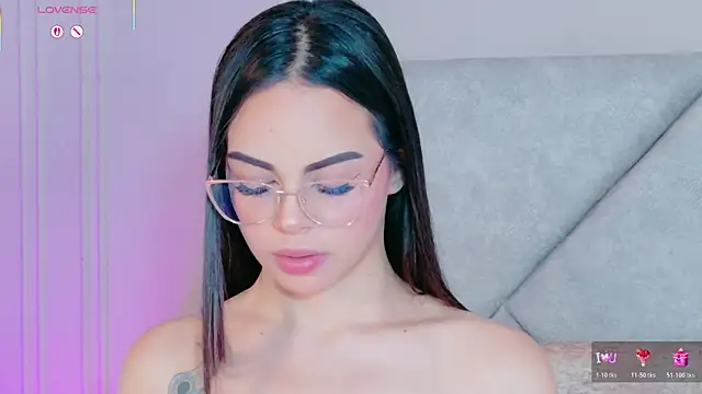 MaddisonEvanss online show from May 4, 2026, 8:38 pm