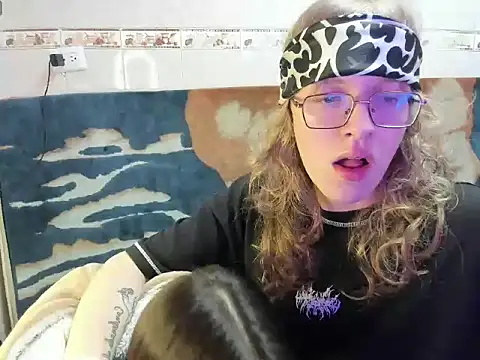 Jinnbooky online show from May 4, 2026, 7:48 am
