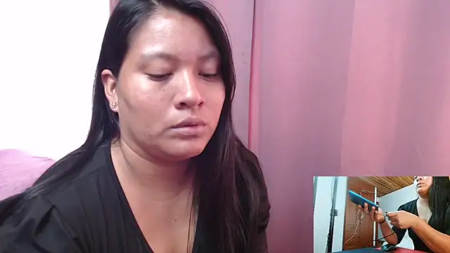 Snapshot of Sol_vannesa chatting on May 7, 2026, 9:20 pm Sol vannesa online show from May 7, 2026, 9:20 pm