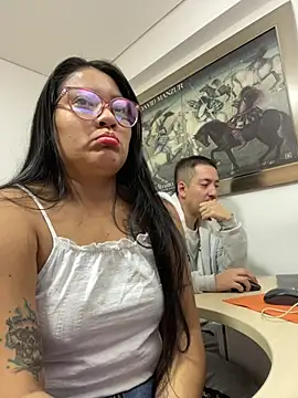 Snapshot of Sol_vannesa chatting on May 15, 2026, 9:33 pm Sol vannesa online show from May 15, 2026, 9:33 pm