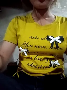 Rosie LoveUU online show from May 20, 2026, 11:00 pm