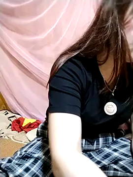 Snapshot of Squirt107 chatting on May 11, 2026, 9:37 am Squirt107 online show from May 11, 2026, 9:37 am