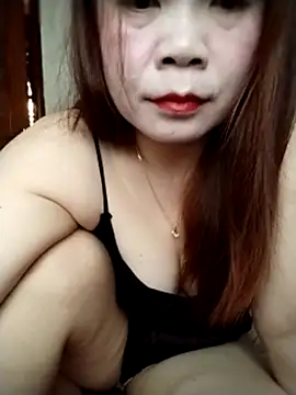 Snapshot of Squirt107 chatting on May 30, 2026, 3:03 am Squirt107 online show from May 30, 2026, 3:03 am