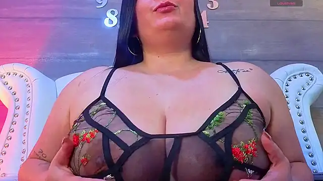 Snapshot of RachelCarlton chatting on June 30, 2026, 7:48 pm RachelCarlton online show from June 30, 2026, 7:48 pm
