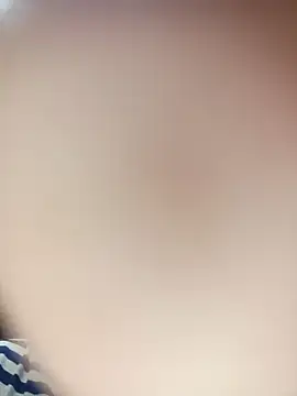 Snapshot of Aayaat__ chatting on May 20, 2026, 7:36 am Aayaat online show from May 20, 2026, 7:36 am