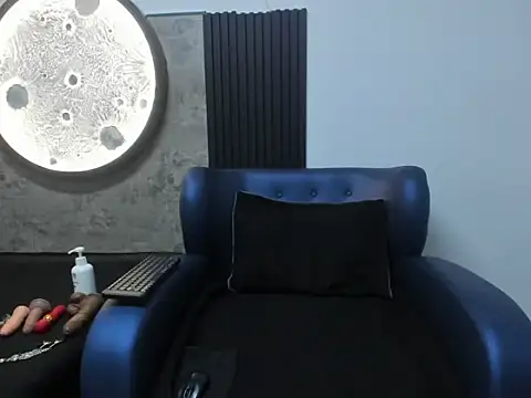 Marymarr-23 online show from May 16, 2026, 7:34 pm