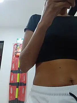 Snapshot of _Saraa- chatting on May 22, 2026, 1:28 pm Saraa- online show from May 22, 2026, 1:28 pm