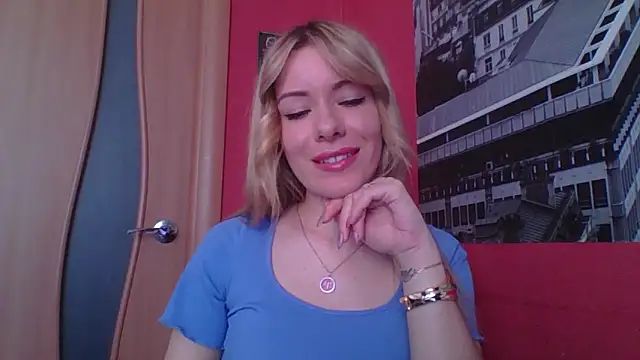Softy Aura  online show from May 7, 2026, 10:20 am