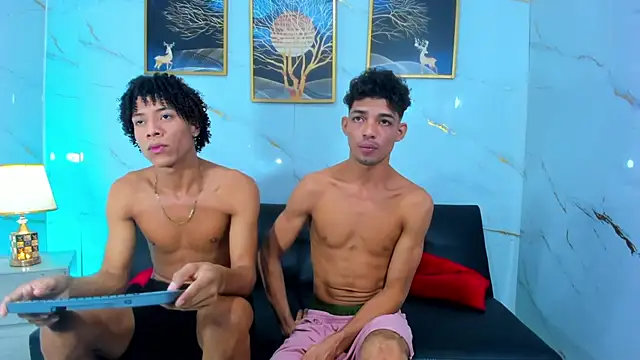 Boys sweet01 online show from May 15, 2026, 6:37 pm