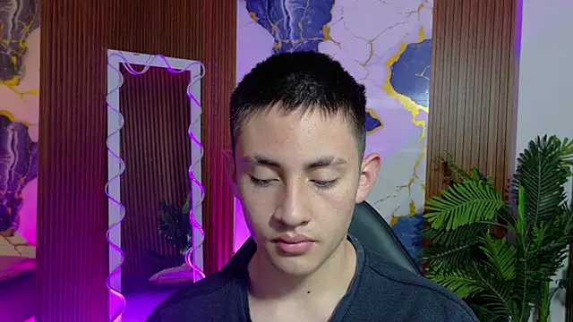 Andres Tay online show from May 18, 2026, 3:02 am
