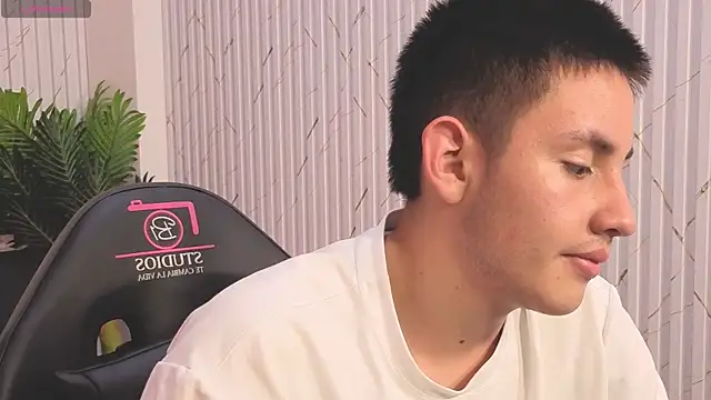 Andres Tay online show from May 28, 2026, 9:06 am