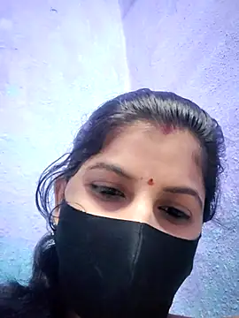 Snapshot of RUHI_1143 chatting on June 27, 2026, 6:13 pm RUHI 1143 online show from June 27, 2026, 6:13 pm