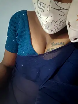 Snapshot of Tamil_Hot_HoneyBee chatting on May 27, 2026, 7:22 pm Tamil Hot HoneyBee online show from May 27, 2026, 7:22 pm