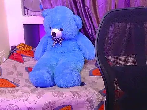 hot-saanvi online show from June 28, 2026, 5:13 am