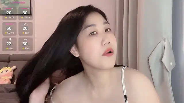 Snapshot of F-Yuwei chatting on May 20, 2026, 4:35 pm F-Yuwei online show from May 20, 2026, 4:35 pm