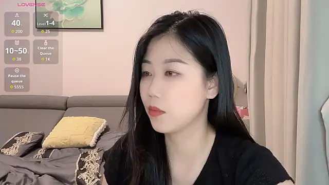 Snapshot of F-Yuwei chatting on May 26, 2026, 3:19 pm F-Yuwei online show from May 26, 2026, 3:19 pm