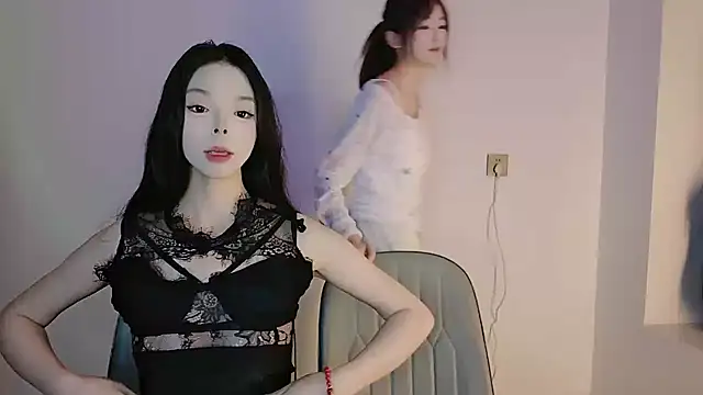 Zhizhi-99 online show from May 31, 2026, 2:31 am