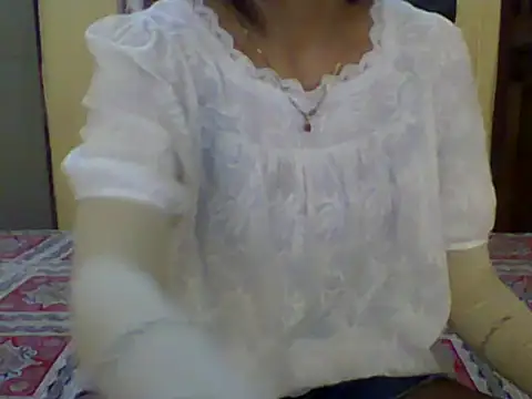 Snapshot of hot-avni chatting on July 3, 2026, 12:33 pm hot-avni online show from July 3, 2026, 12:33 pm